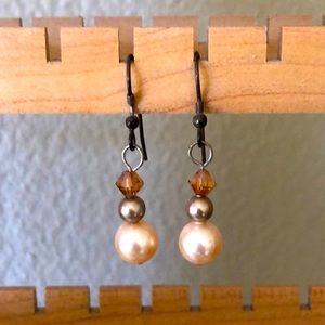 Pink pearl earrings